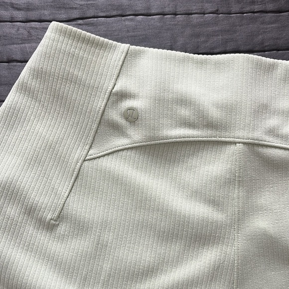 Lululemon Ribbed Softstreme High-Rise Short - Picture 6 of 11